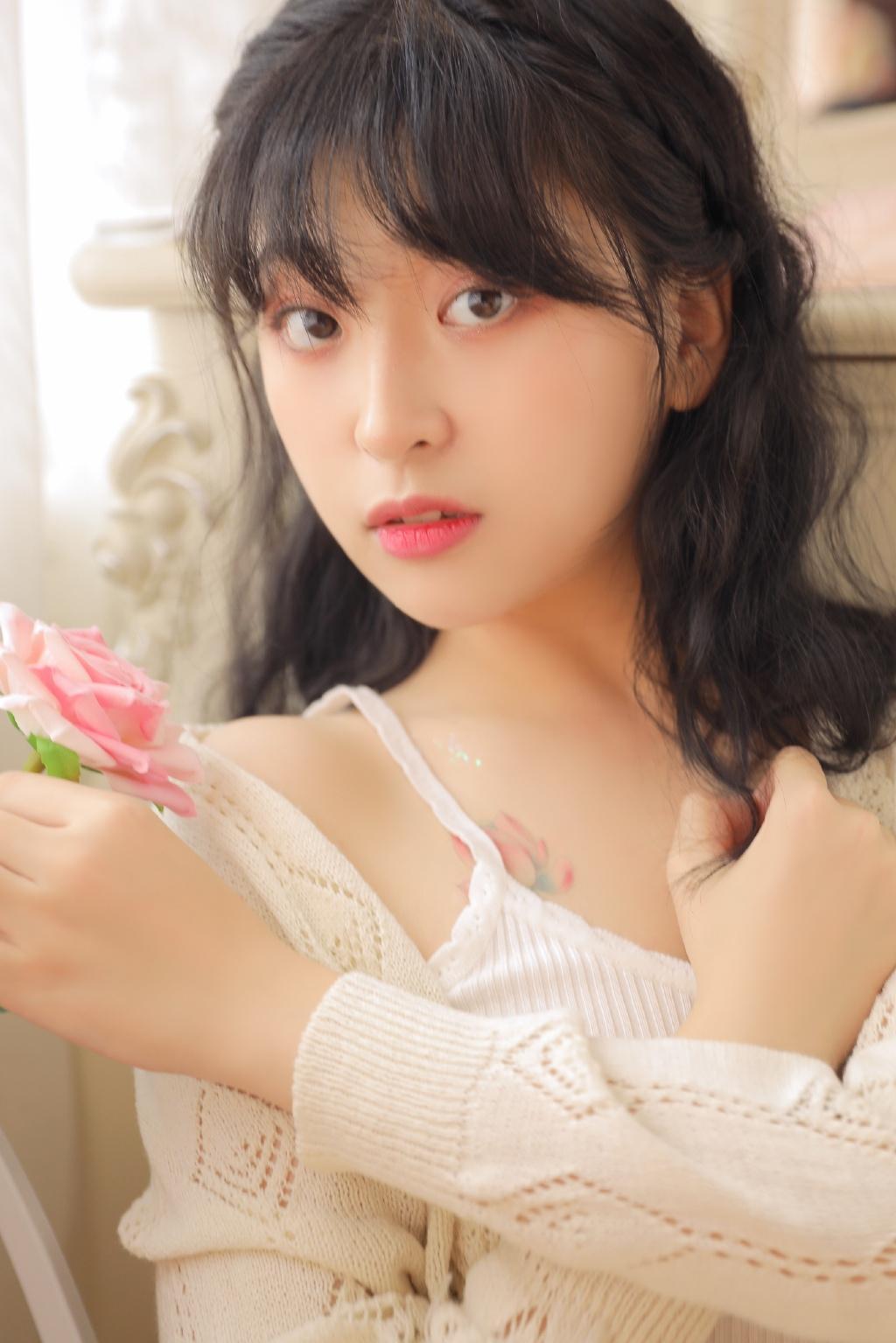 >>继续阅读《八零:军嫂她又美又飒又吸金》-左婧妍陆浩霆