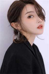 >>继续阅读汪菱美李逸《离婚后，傲娇总裁他后悔了》又名《重生：开局跟总裁离婚》
